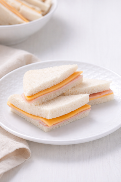 Bandeja de Mini Sandwichitos Surtidos (50 uds.)
