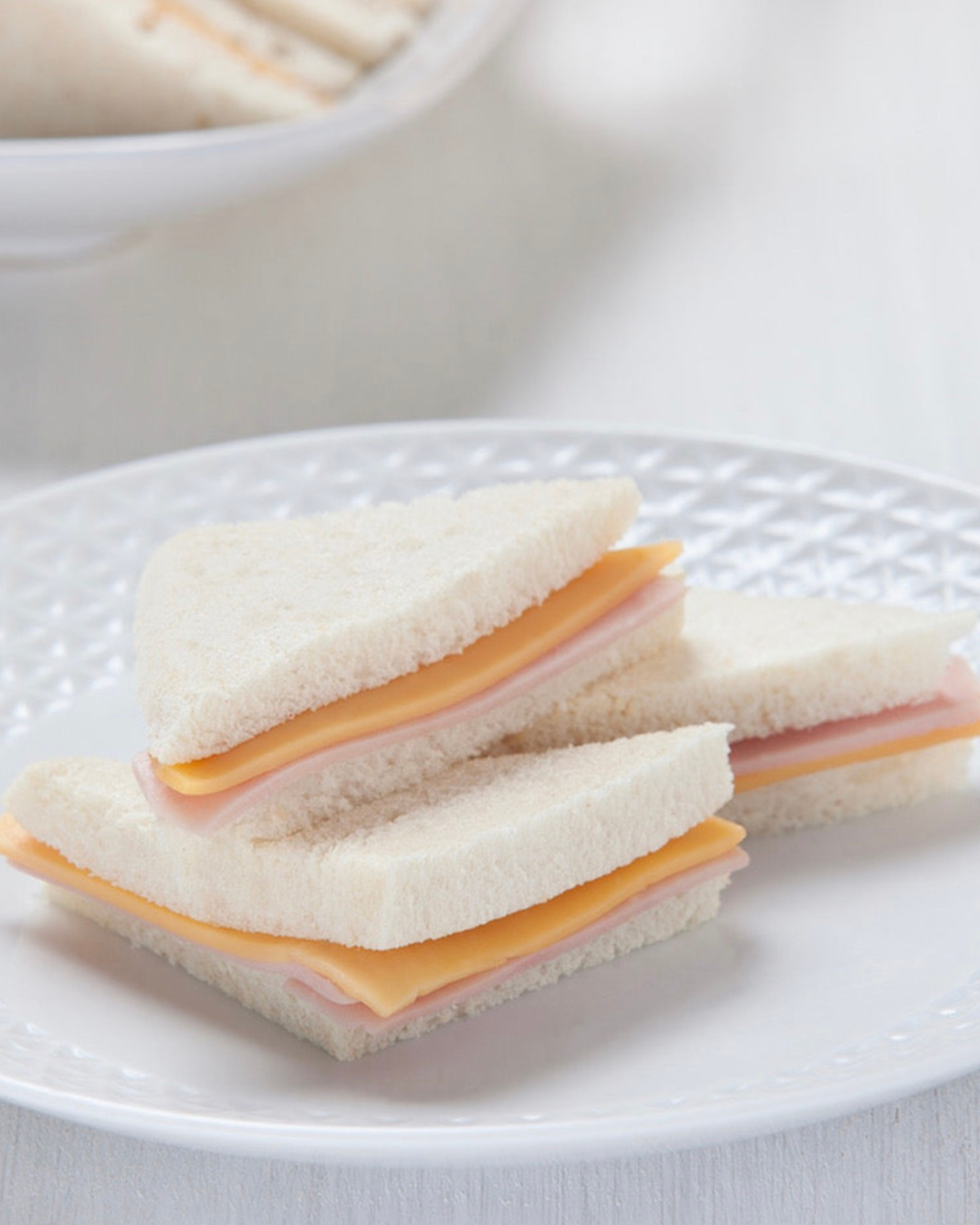 Bandeja de Mini Sandwichitos Surtidos (50 uds.)